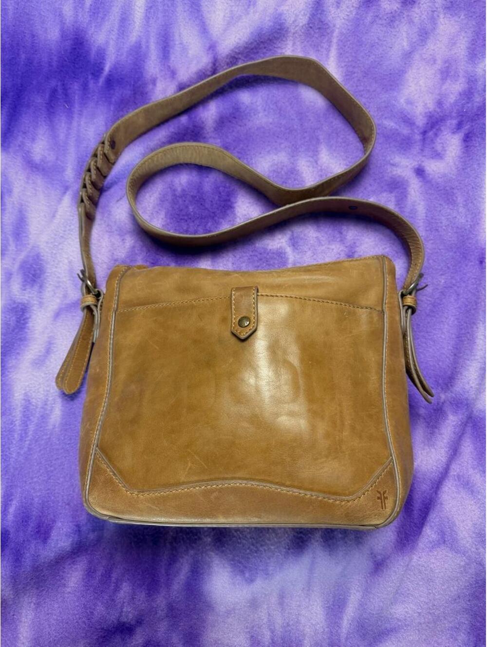 Frye tan leather medium crossbody bag western boho